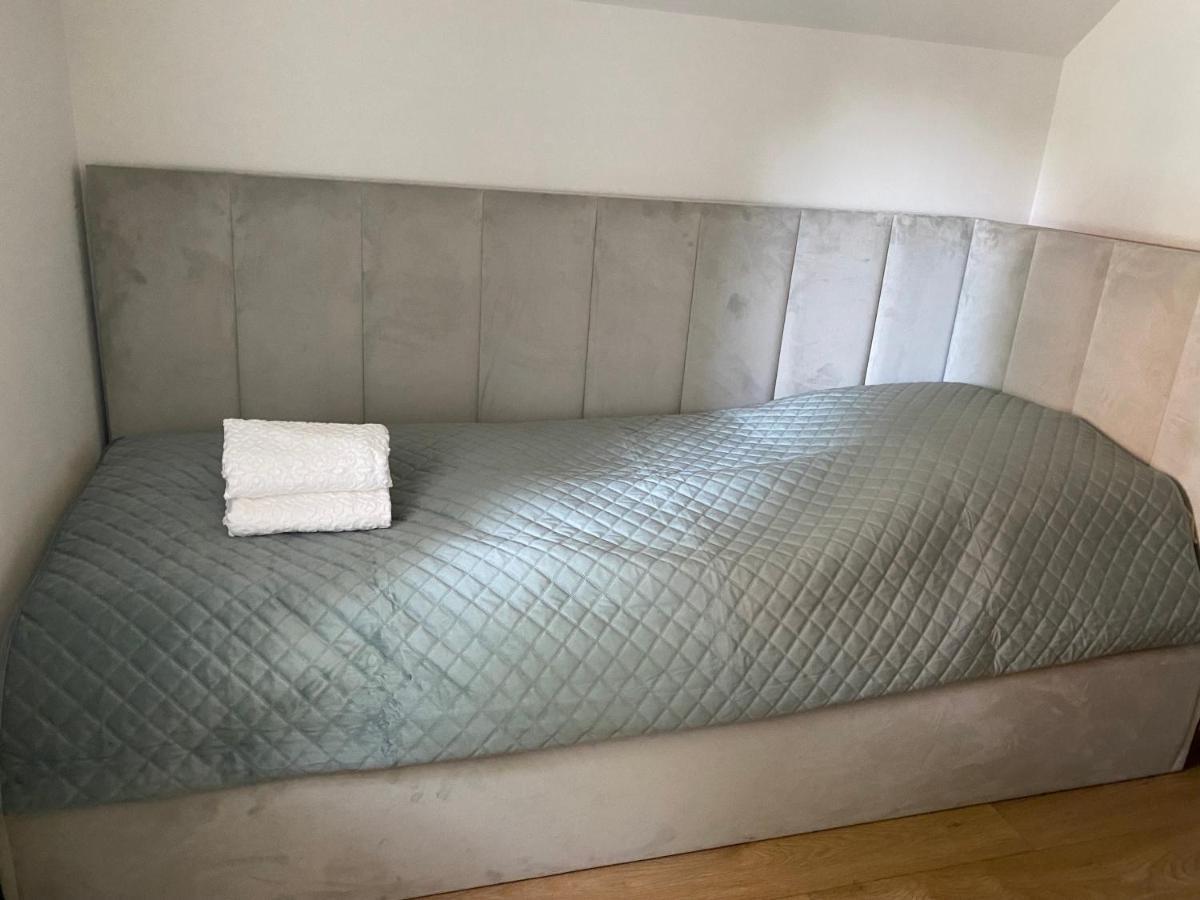 Apartamenty Przy Parku Szwedzkim Szczawno-Zdroj Esterno foto