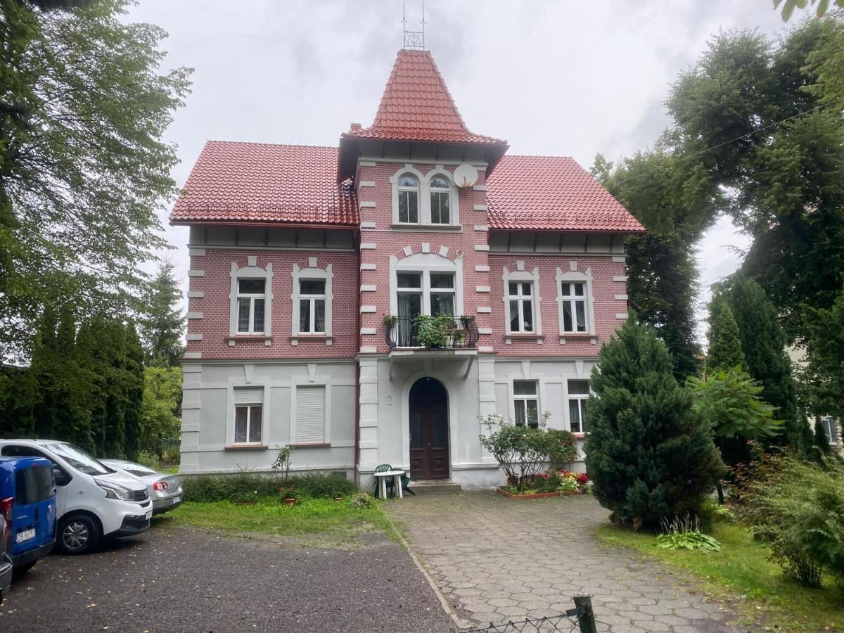 Apartamenty Przy Parku Szwedzkim Szczawno-Zdroj Esterno foto