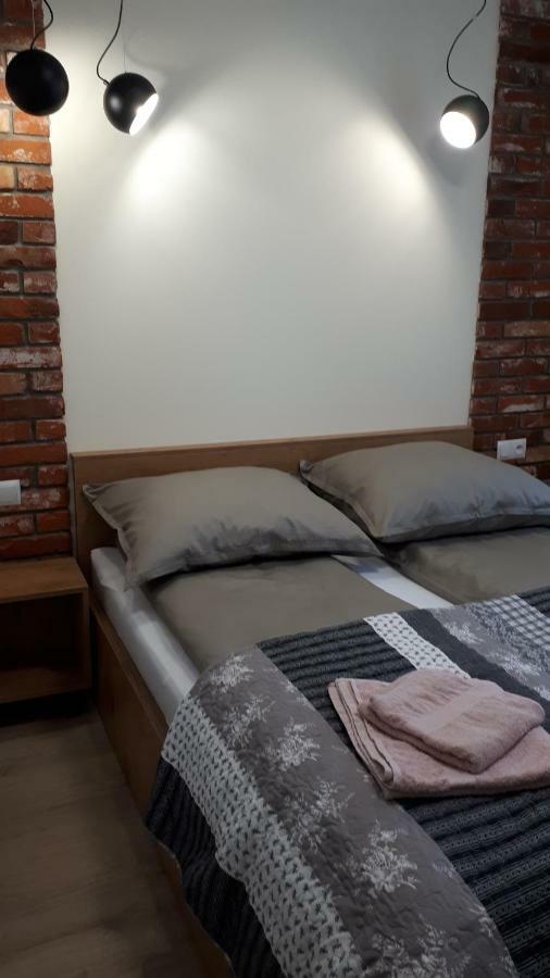 Apartamenty Przy Parku Szwedzkim Szczawno-Zdroj Esterno foto